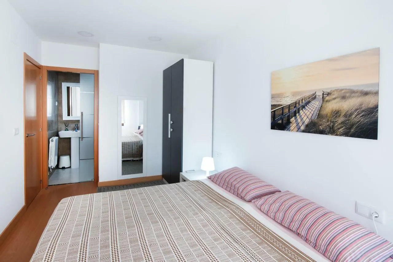 New Apartment With Big Terrace 10 Min Walk To Beach Supermarkets Calafell España
